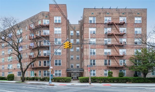74-45 Yellowstone Boulevard 4H, Rego Park, NY 11374