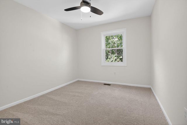 8715 BRETTON WOODS DR, Manassas, VA 20110