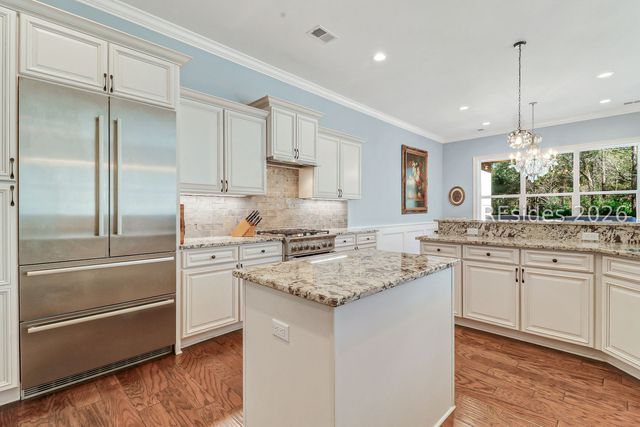 14 Myrtle Bank Rd, Hilton Head Island, SC 29926