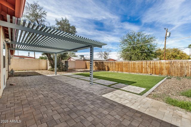 3234 E FRIESS Drive, Phoenix, AZ 85032