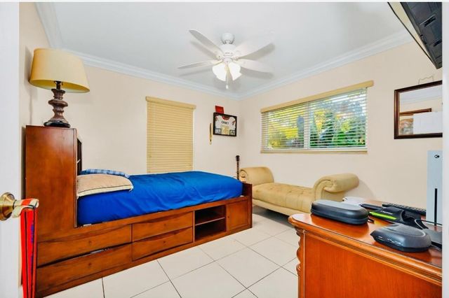 5101 SW 6 Place, Margate, FL 33068