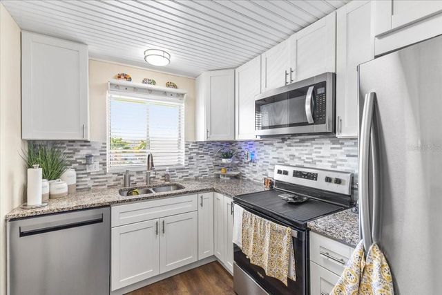 3710 LAKE BAYSHORE DRIVE k416, Bradenton, FL 34205