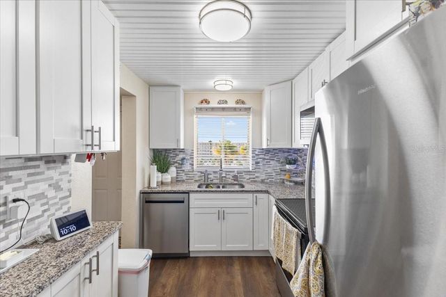 3710 LAKE BAYSHORE DRIVE k416, Bradenton, FL 34205