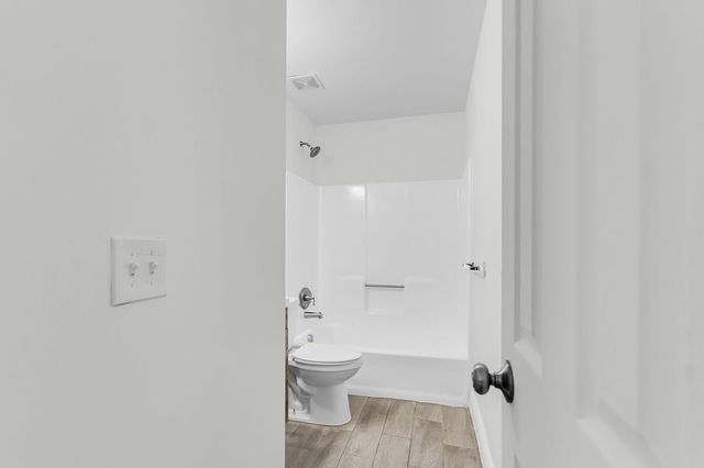 5001 Gaffney Street, North Charleston, SC 29405