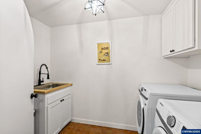3915 NW Sitka Pl, Corvallis, OR 97330