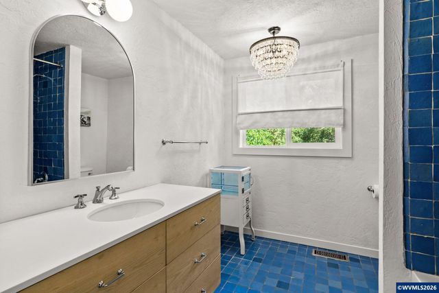 3915 NW Sitka Pl, Corvallis, OR 97330