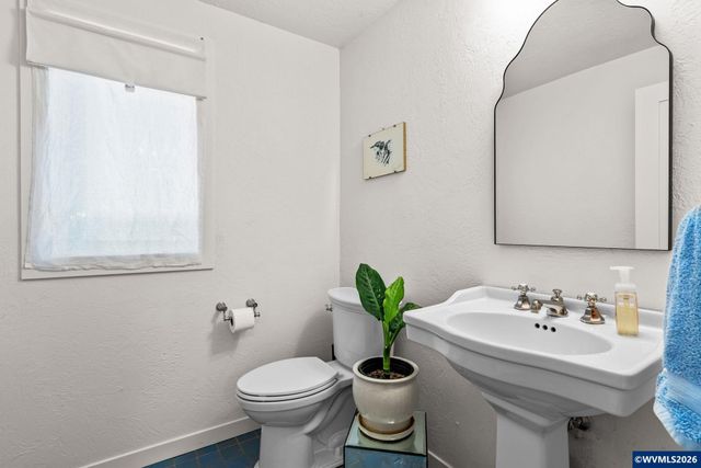 3915 NW Sitka Pl, Corvallis, OR 97330