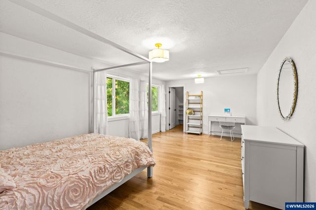 3915 NW Sitka Pl, Corvallis, OR 97330