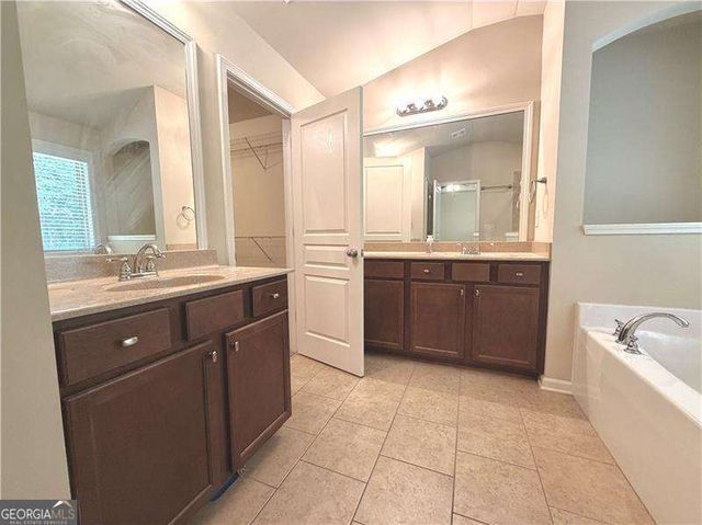 6215 Crested Moss Drive, Alpharetta, GA 30004