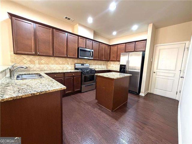 6215 Crested Moss Drive, Alpharetta, GA 30004