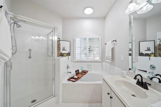 2351 Summit Way Court, Kingwood, TX 77339