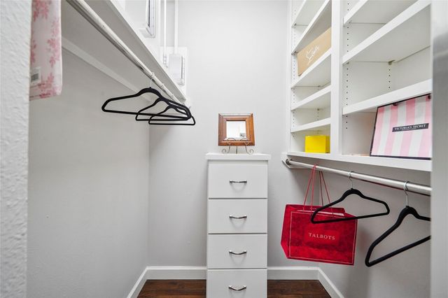 2351 Summit Way Court, Kingwood, TX 77339