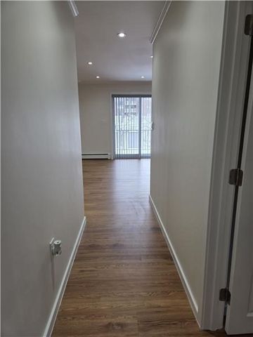 1000 Lexington St 36, Waltham, MA 02452