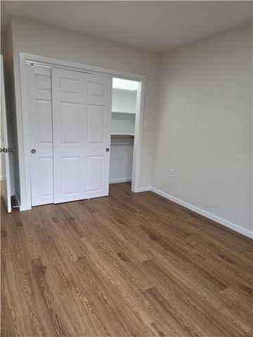 1000 Lexington St 36, Waltham, MA 02452