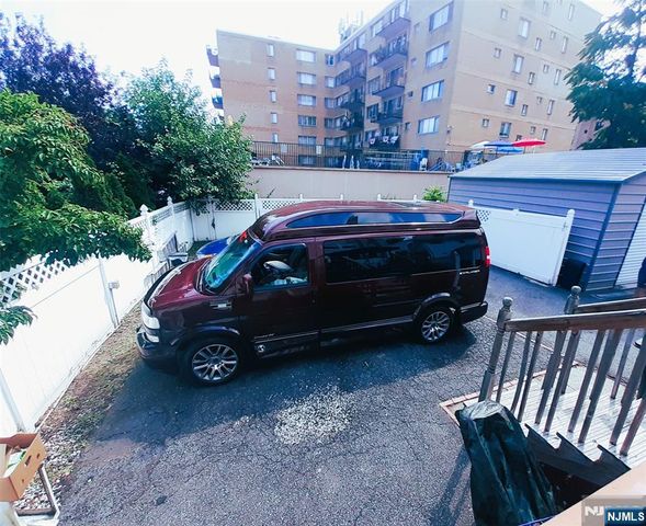 75 PRESTON Street, Ridgefield Park, NJ 07660
