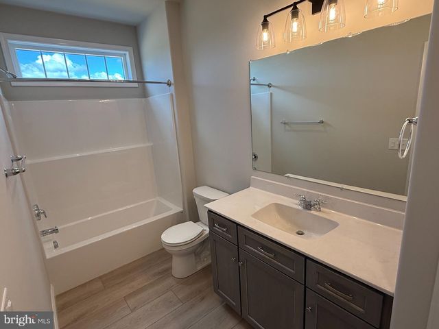 111 STARLIGHT LANE, Lebanon, PA 17046
