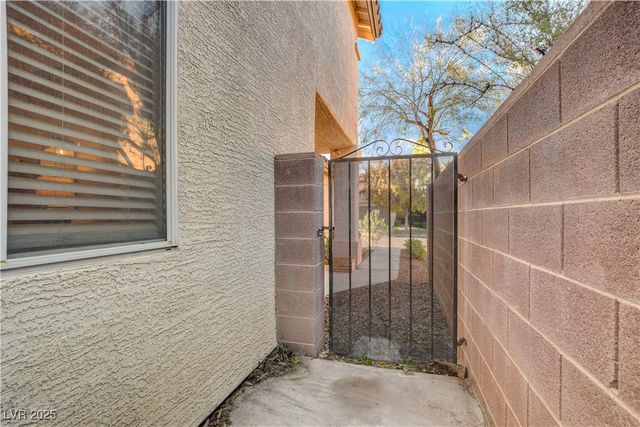 1124 Milpas Lane, Las Vegas, NV 89134