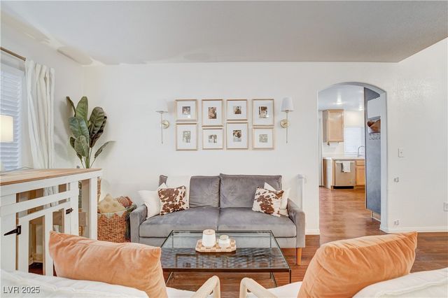 1124 Milpas Lane, Las Vegas, NV 89134