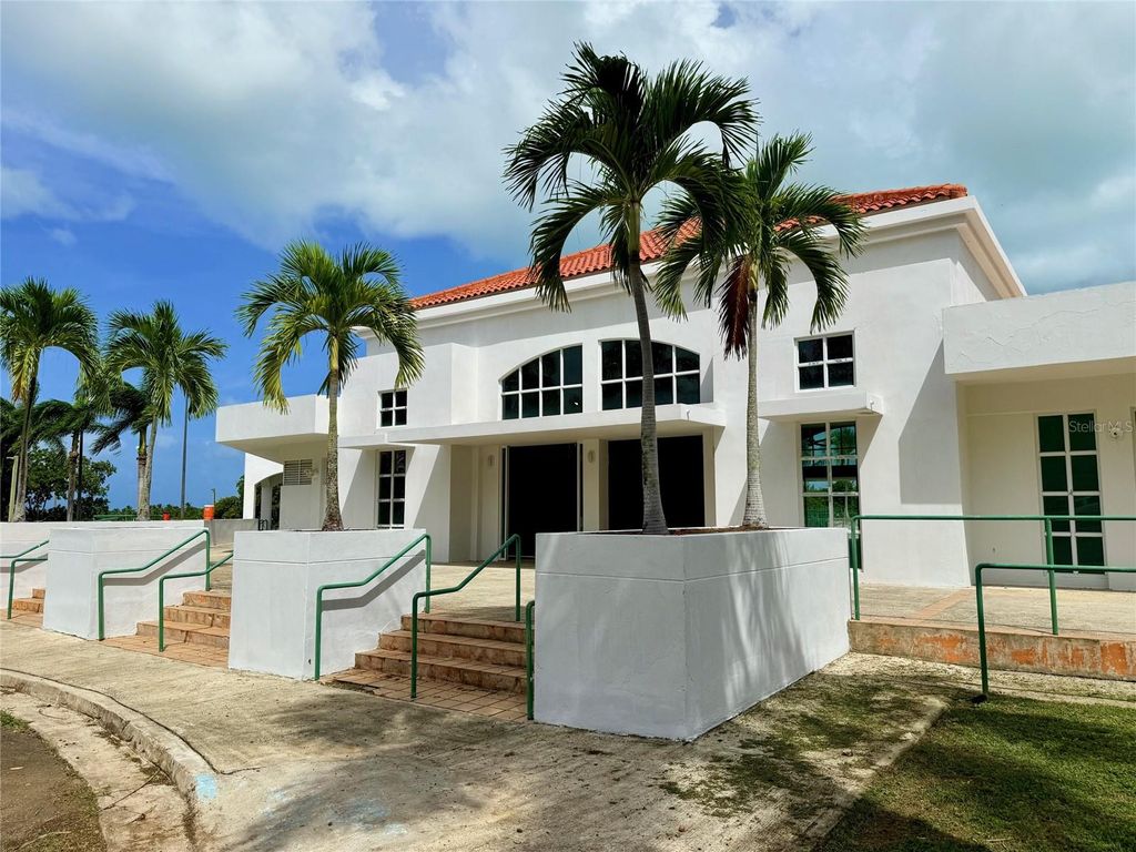 Image 17 of property listing at calle 5 COSTA DORADA I B201, Rio Grande, PR 00745