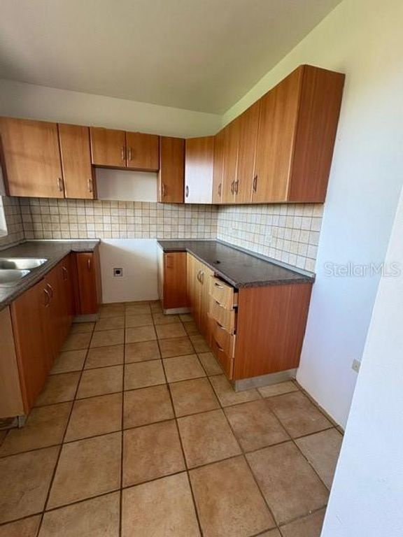 Image 7 of property listing at calle 5 COSTA DORADA I B201, Rio Grande, PR 00745