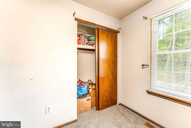 30 HAWTHORNE ROAD, Sicklerville, NJ 08081