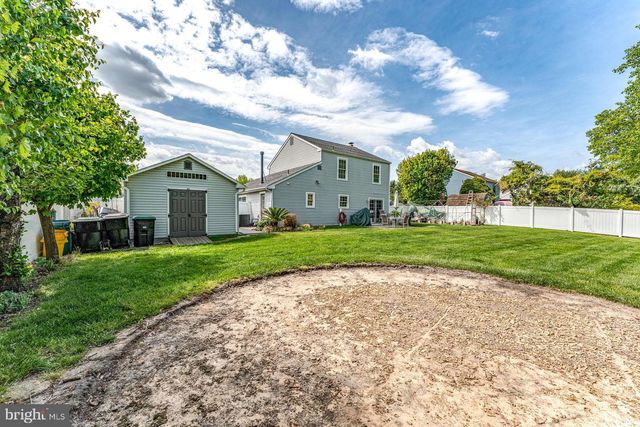 30 HAWTHORNE ROAD, Sicklerville, NJ 08081