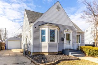 5516 37th AVENUE, Kenosha, WI 53144