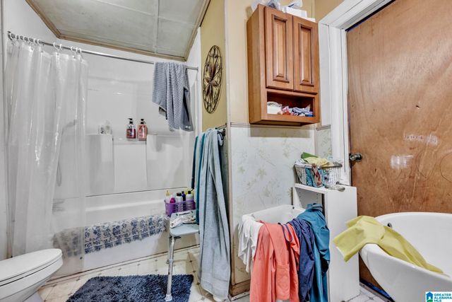 1813 EXETER AVENUE, Bessemer, AL 35020