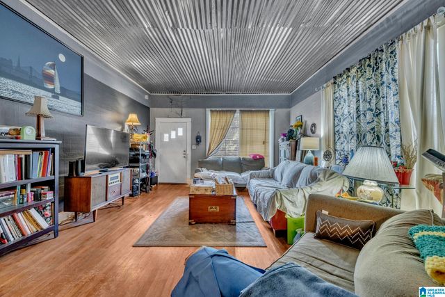 1813 EXETER AVENUE, Bessemer, AL 35020