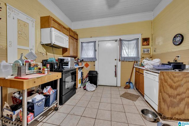 1813 EXETER AVENUE, Bessemer, AL 35020