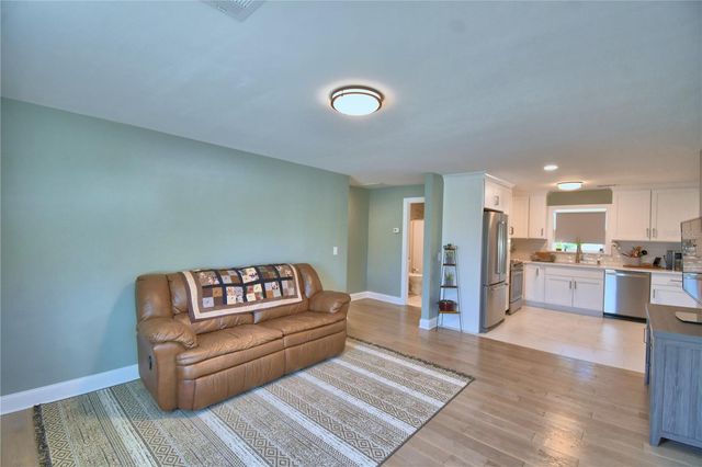 120 MCKEAN STREET, Auburndale, FL 33823