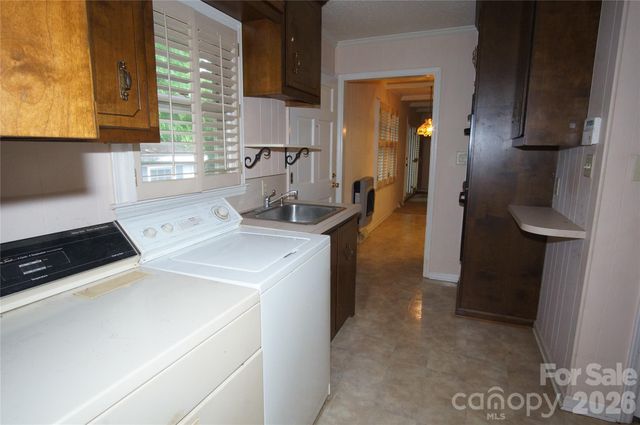 714 Crestmont Drive SE, Concord, NC 28025