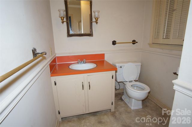 714 Crestmont Drive SE, Concord, NC 28025