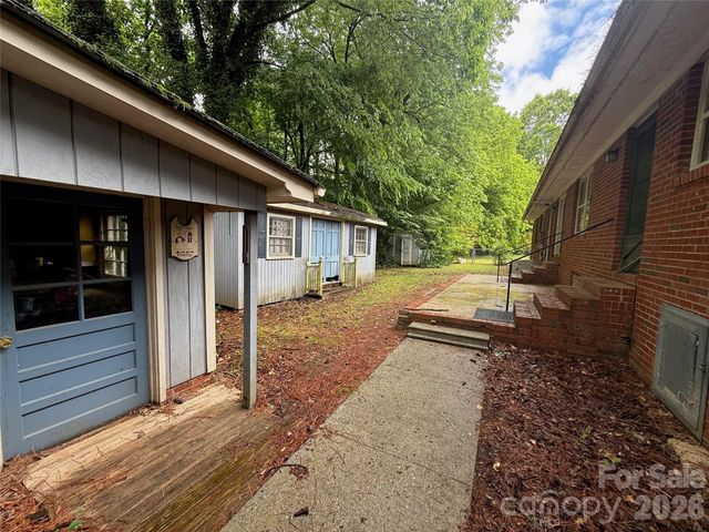 714 Crestmont Drive SE, Concord, NC 28025