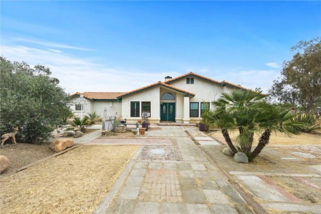 5504 E White Lane, Bakersfield, CA 93307