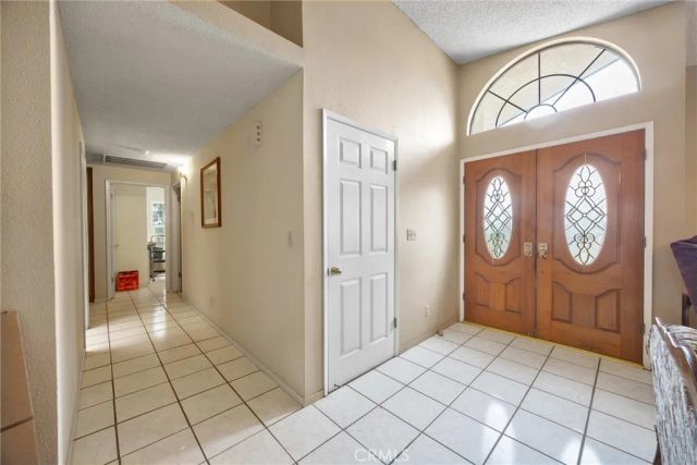 5504 E White Lane, Bakersfield, CA 93307