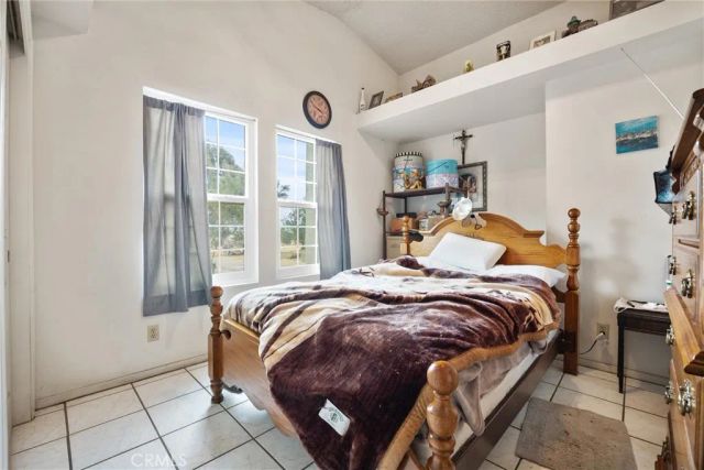 5504 E White Lane, Bakersfield, CA 93307