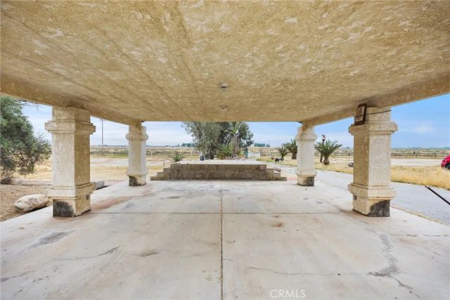 5504 E White Lane, Bakersfield, CA 93307