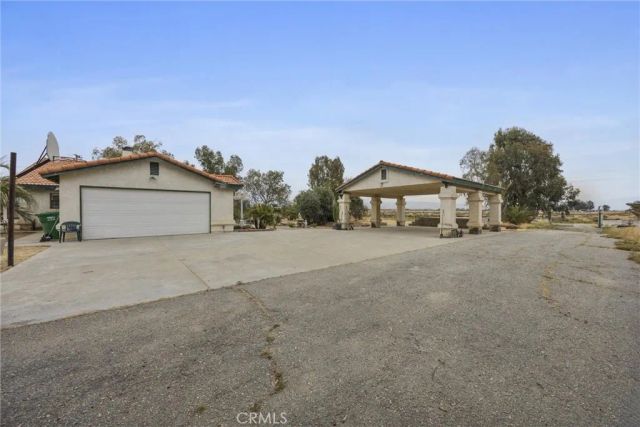 5504 E White Lane, Bakersfield, CA 93307