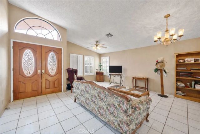 5504 E White Lane, Bakersfield, CA 93307