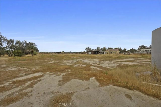 5504 E White Lane, Bakersfield, CA 93307