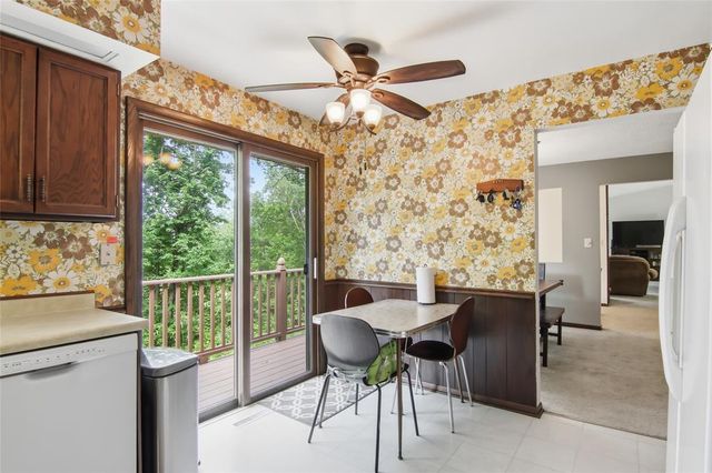 E865 Woodridge Drive, Eau Claire, WI 54701