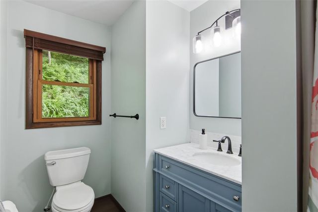 E865 Woodridge Drive, Eau Claire, WI 54701