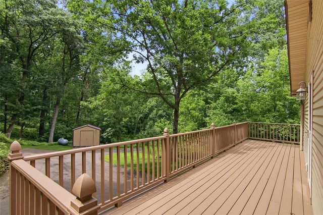 E865 Woodridge Drive, Eau Claire, WI 54701