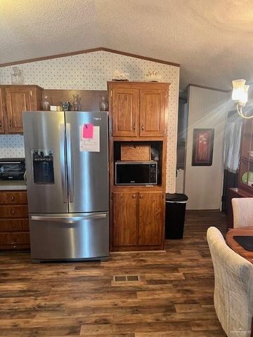 215 S Valley View Road 34, Donna, TX 78537