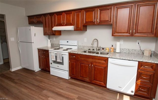 924 Daniel Maloney DR, Virginia Beach, VA 23464