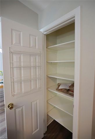 924 Daniel Maloney DR, Virginia Beach, VA 23464