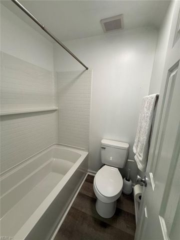 924 Daniel Maloney DR, Virginia Beach, VA 23464