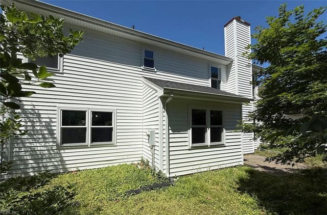 924 Daniel Maloney DR, Virginia Beach, VA 23464