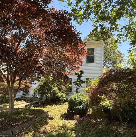 924 Daniel Maloney DR, Virginia Beach, VA 23464